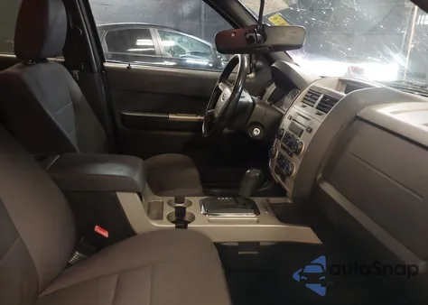 2011 Ford Escape Xlt из США, поврежденный, VIN 1FMCU9DG9BKB08987